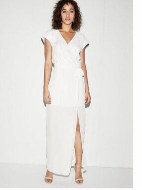 😍Express White Maxi Dress 👗 w/slit XS